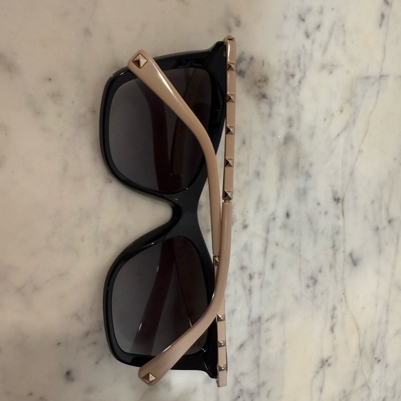 Valentino VA4061 Black Square Sunglasses 54mm main image 5